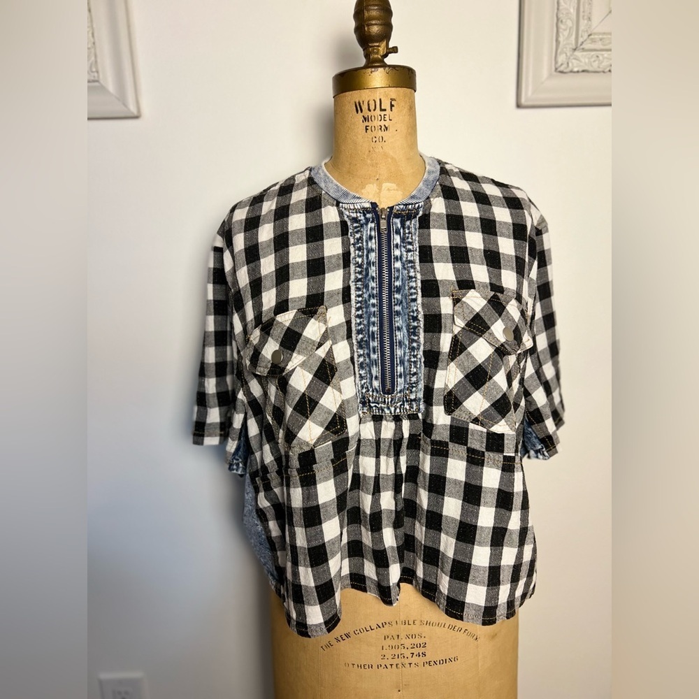 Anthropologie black & white buffalo plaid short sleeve blouse with zipper med. - Picture 1 of 7
